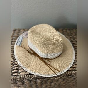 Stylish Tan and White Straw Beach/Pool Hat
